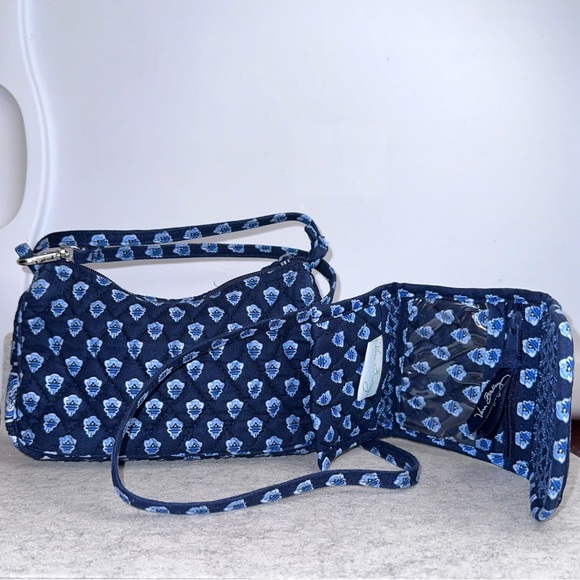 Vera Bradley - Nantucket Navy Small Handbag With Matching Wallet, EUC - Picture 2 of 15